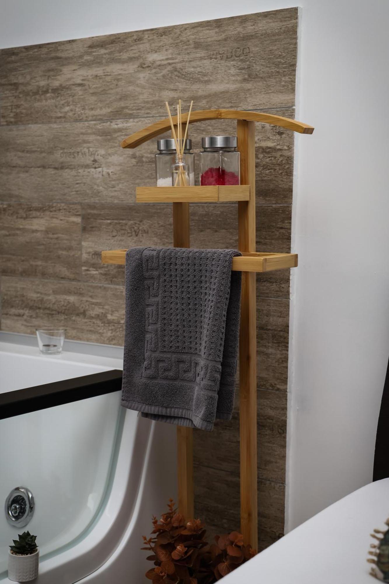 Jacuzzi Express Apartment *